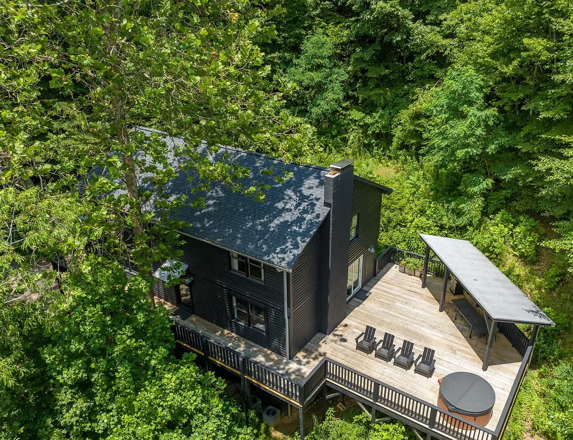 The Hilltop Cabin | Firelight at Shope Creek The Hilltop Cabin | Firelight at Shope Creek