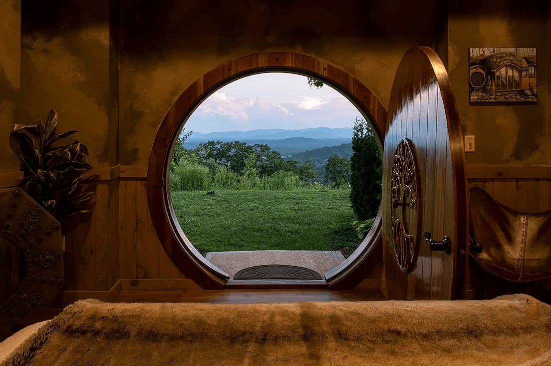 Dragon’s Knoll | Earth and Sky Dwellings Dragon’s Knoll | Earth and Sky Dwellings