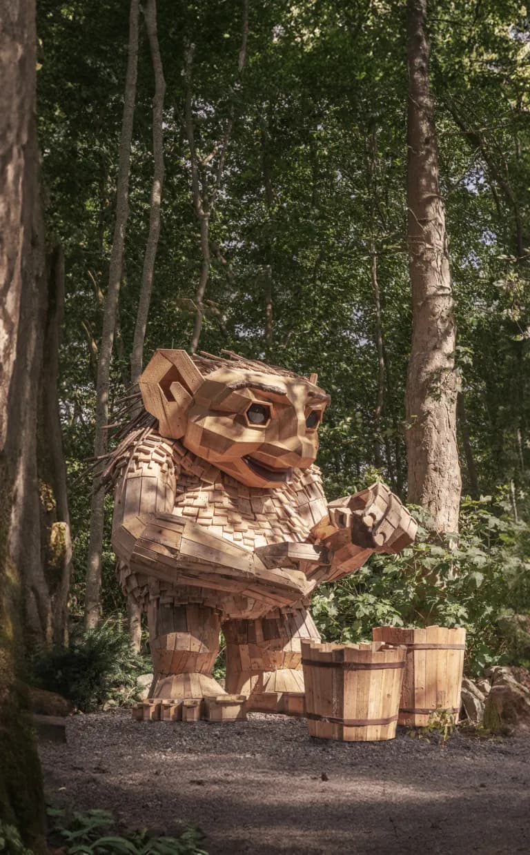 Dambo's Trolls Lodging Packages Thomas Dambo's Trolls: A Field Study / Photo: Thomas Dambo