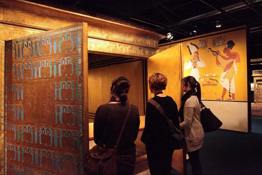 Tutankhamun: His Tomb and His Treasures Tutankhamun: His Tomb and His Treasures